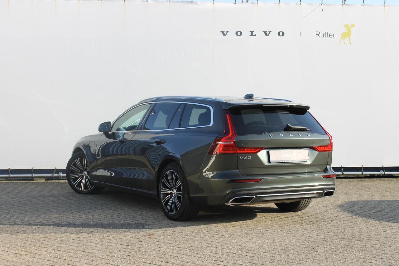 Volvo V60 T6 350PK Automaat Recharge AWD Inscription Panoramisch schuif-kanteldak / Semi elektrisch wegklapbare trekhaak / DAB+ / Apple Carplay / Lederen bekleding / 360graden camera