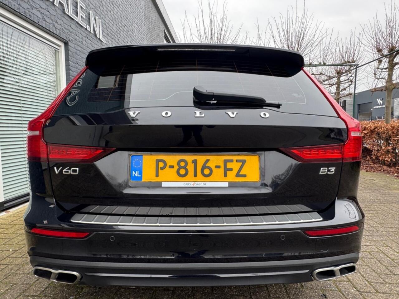 Volvo V60 2.0 B3 Autom Advantage + Led + 18 inch Lmv + Navi + D-Glas - 2022!