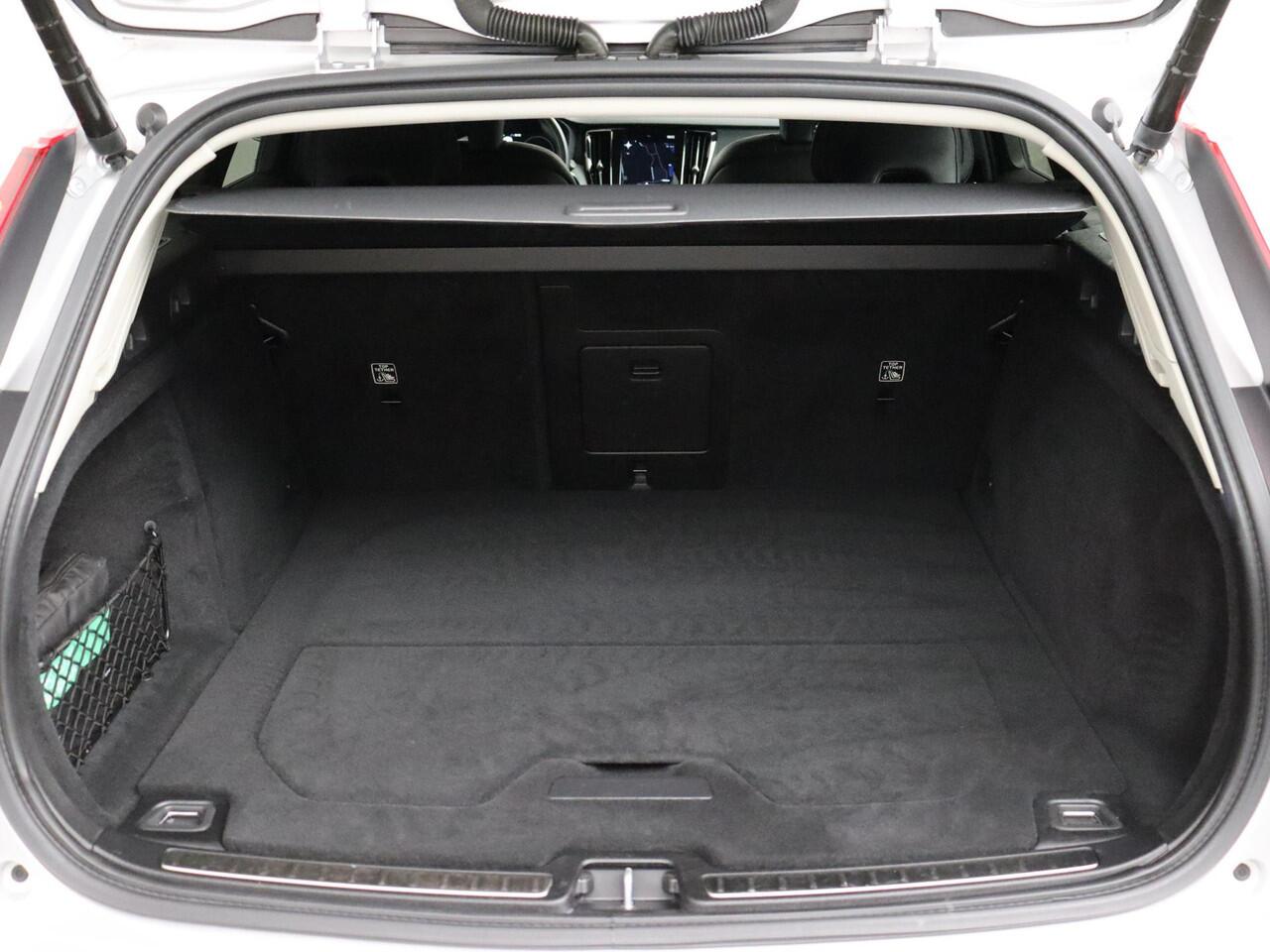 Volvo V60 2.0 T6 Recharge AWD Inscription Autopilot/ACC | Harman Kardon | Elek. Trekhaak | VOL!!