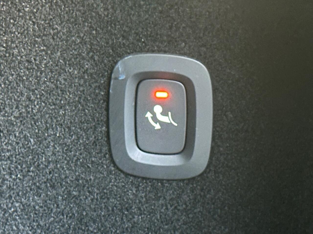 Volvo V60 2.0 B3 ESSENTIAL Automaat Navi Leer Cruise Trekhaak