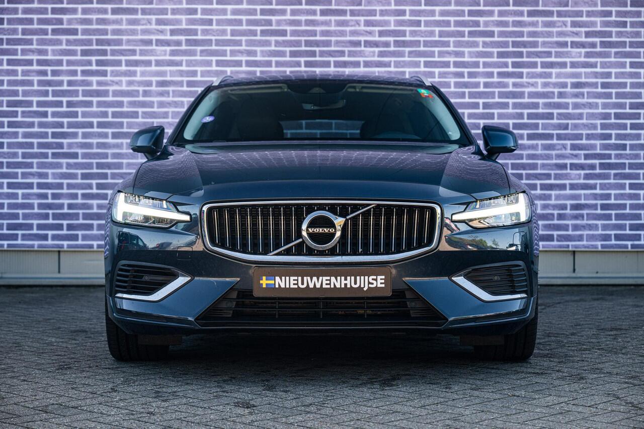 Volvo V60 2.0 T6 Plug-in hybrid AWD Plus Bright | Long Range | Trekhaak | Full LED koplampen | Extra getint glas | Harman/Kardon | Verwarmbare voorruit | Power Seats | Adapt. Cruise Control |