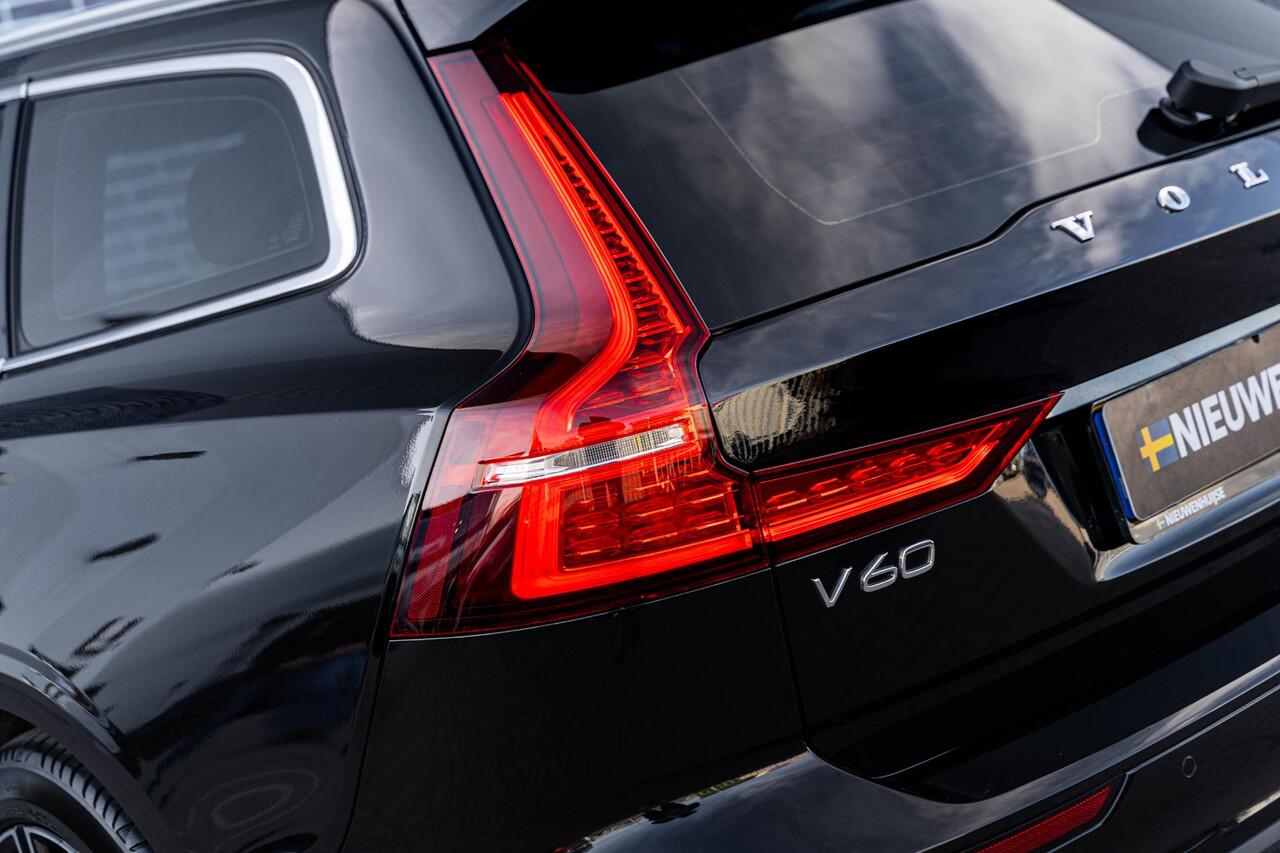 Volvo V60 2.0 B4 Plus Bright | Navigatie | Apple Carplay | Android Auto | Lederen Bekleding | Stoelverwarming | Achteruitrijcamera | Parkeersensoren | Lichtmetalen Velgen | Keyless Entry | Elektrische Achterklep