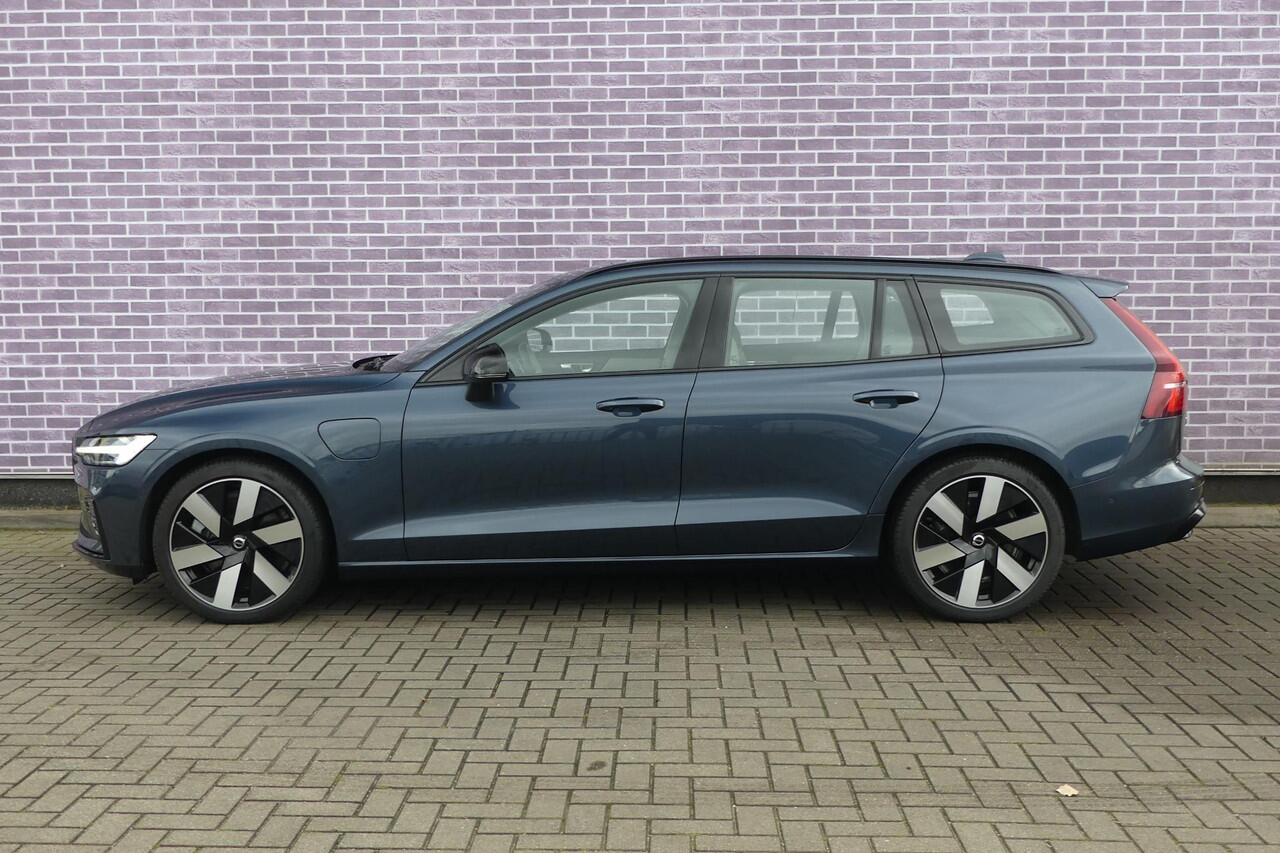 Volvo V60 T6 Recharge AWD Ultimate Dark Long Range | Head-up Display | Panoramadak | 360 camera | Elektrische stoelverstelling met geheugen | Google Maps navigatie