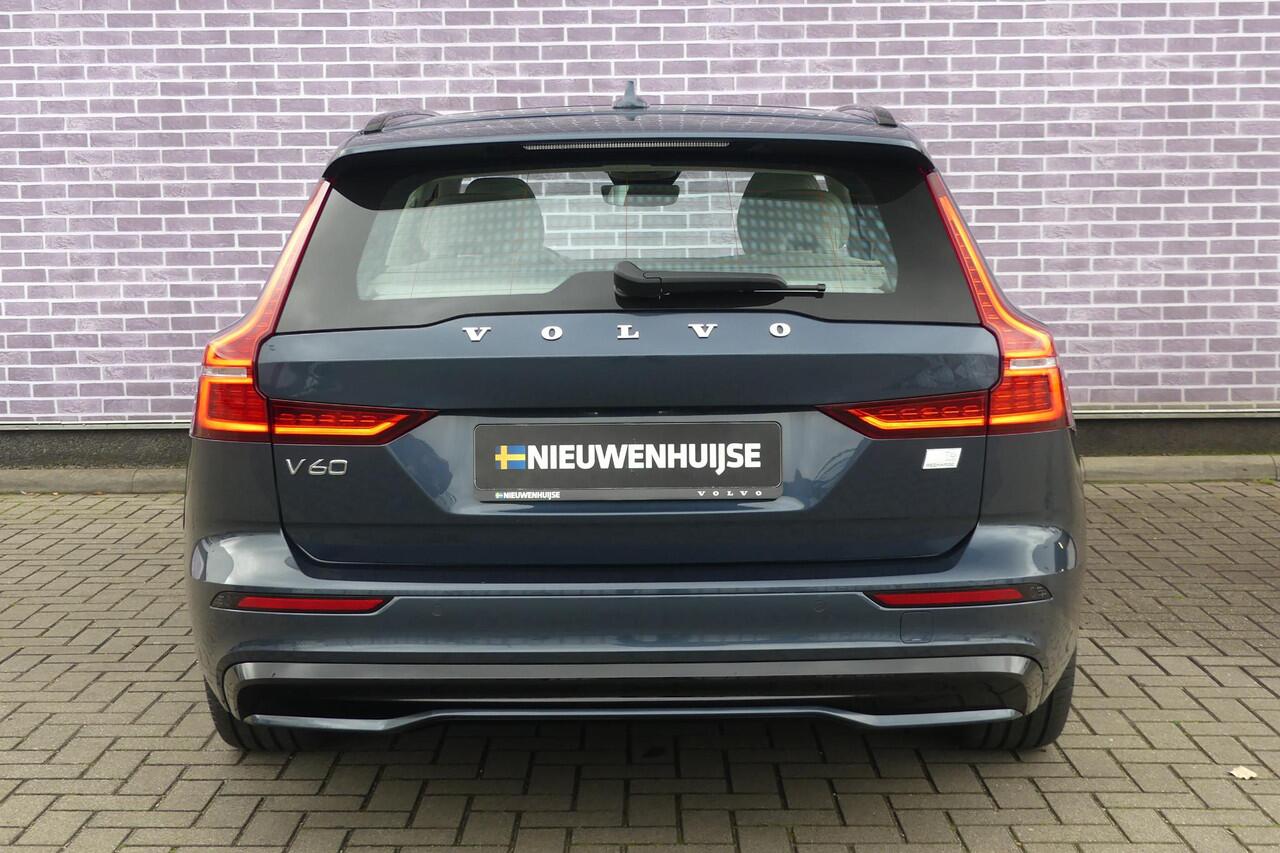 Volvo V60 T6 Recharge AWD Ultimate Dark Long Range | Head-up Display | Panoramadak | 360 camera | Elektrische stoelverstelling met geheugen | Google Maps navigatie