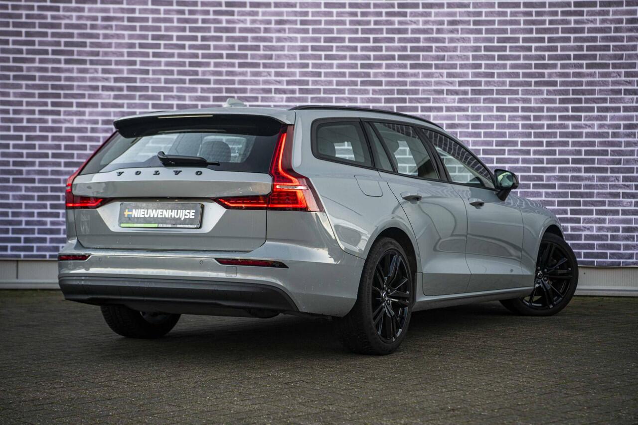 Volvo V60 2.0 B3 Essential Edition | Sport Pack | 19" Black Edition Velgen | Leder | Adaptieve Cruise Control | Stoelverwarming | Park Assist |