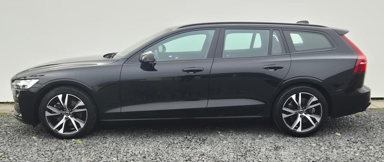 Volvo V60 2.0 B4 Plus Dark Leder pakket RG0R - 18" Wielen - Climate - Donkere hemel - Electrisch bedienbare voorstoelen met memory