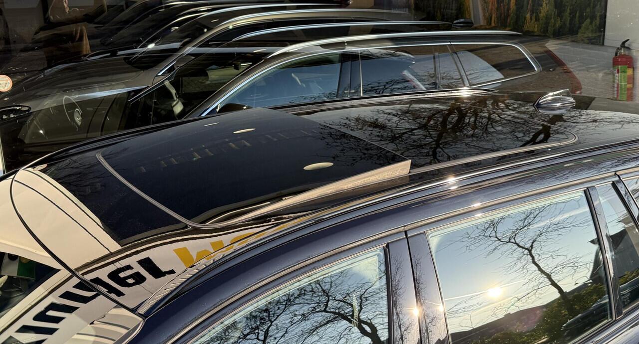 Volvo V60 2.0 T8 Recharge AWD Ultimate Dark |Panorama|HUD|360° Cam.|