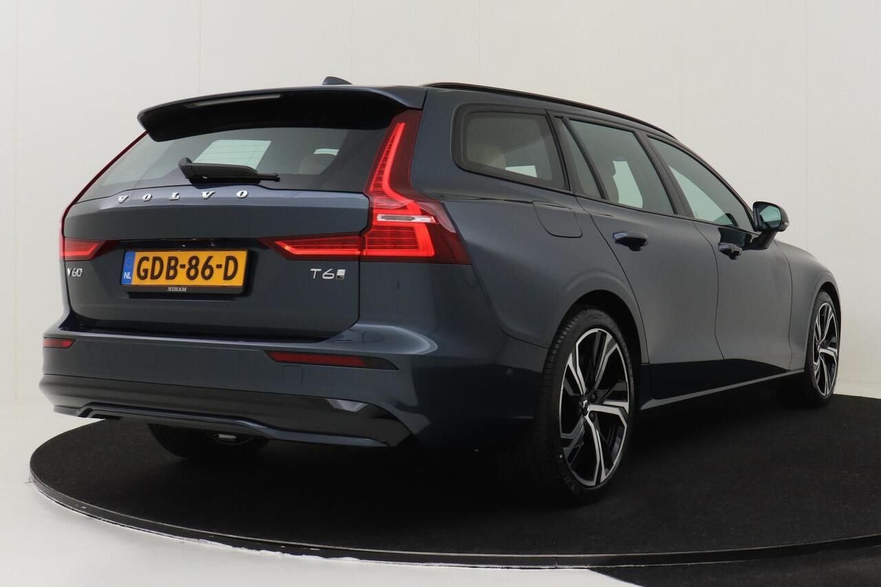 Volvo V60 Volvo V60 T6 RECHARGE AWD PLUS DARK -EXTERIEUR STYLING|GEVENT.LEDER|360°CAM|ADAP.CRUISE|KEYLESS|VERW.VOORRUIT