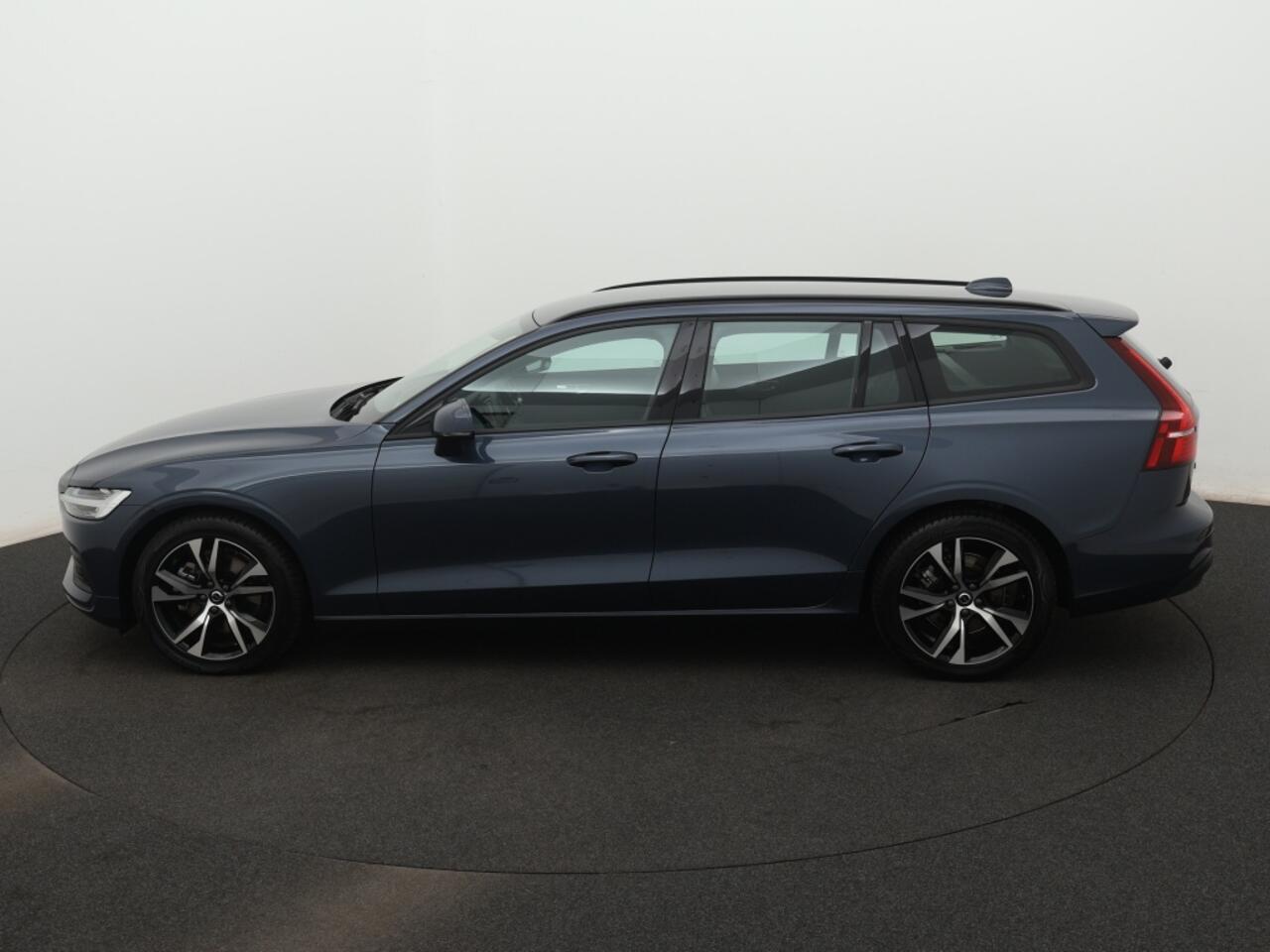 Volvo V60 2.0 B3 Essential Edition