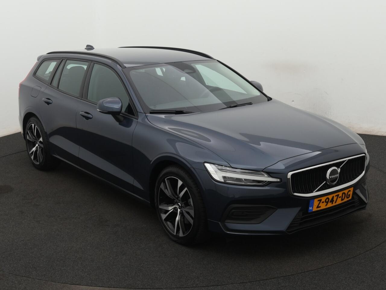 Volvo V60 2.0 B3 Essential Edition