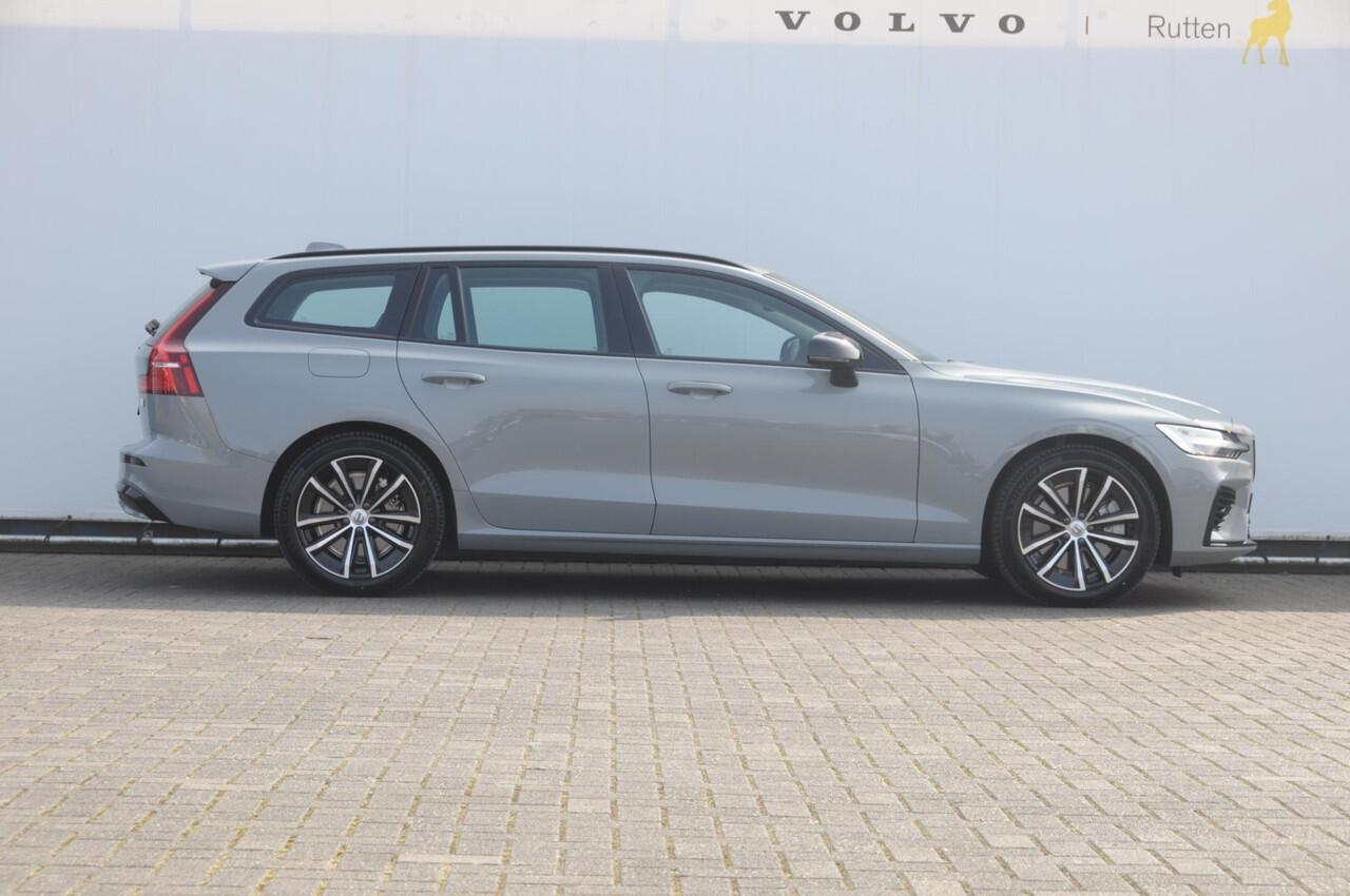 Volvo V60 T6 350PK Automaat Plus Dark / cruise control / Apple carplay / Elektrische stoelen met geheugen / Parkeersensoren met camera / Elektrische achterklep