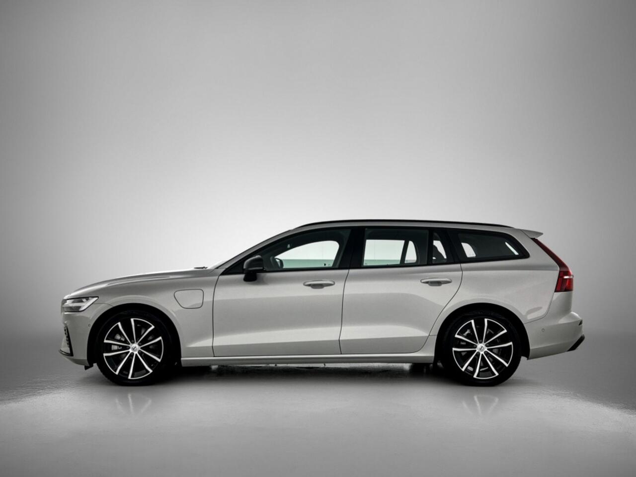 Volvo V60 2.0 T6 Plus | trekhaak | Panorama Dak | 360 Camera |