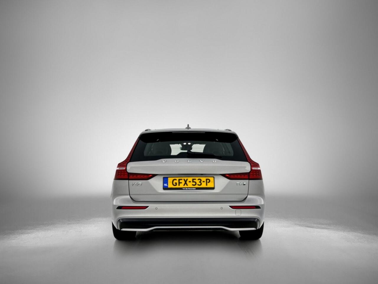 Volvo V60 2.0 T6 Plus | trekhaak | Panorama Dak | 360 Camera |