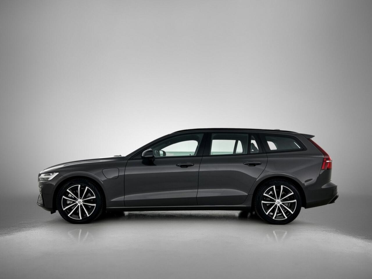 Volvo V60 2.0 T6 AWD Plus Dark | 360° Camera | Trekhaak | Panoramadak |