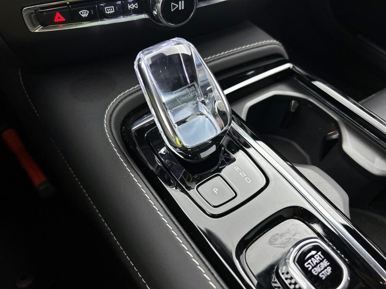 Volvo V60 2.0 T6 AWD Plus Dark | 360° Camera | Trekhaak | Panoramadak |