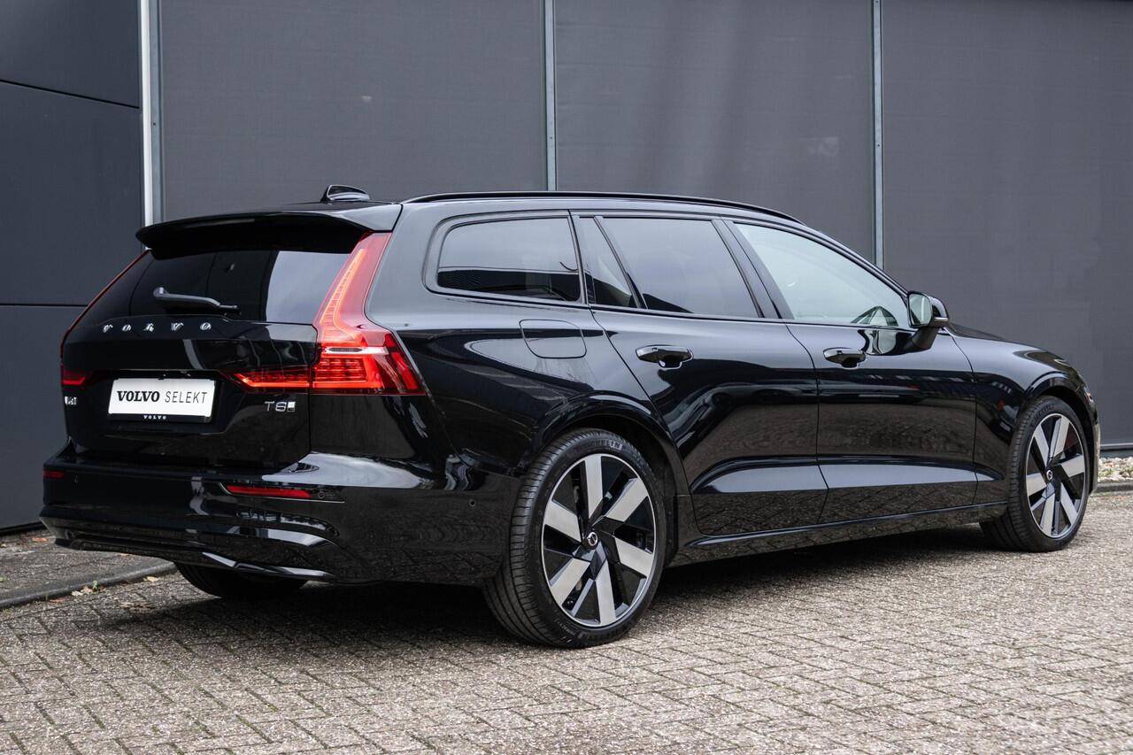 Volvo V60 T8 Automaat Plug-in hybrid AWD Ultra Dark | Massagestoelen | Elektrische trekhaak | Geventileerde stoelen | Bowers & Wilkins Hifi | 360 Camera