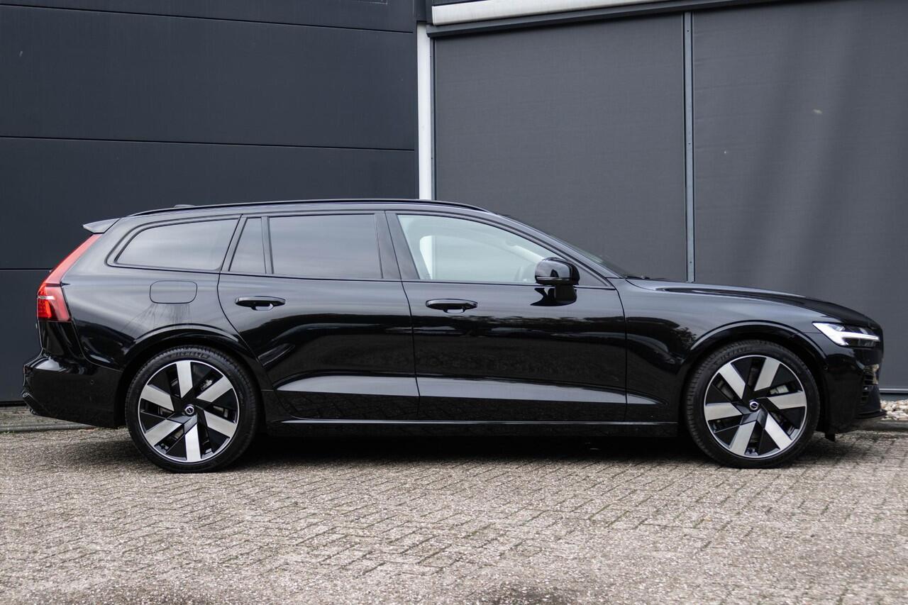 Volvo V60 T8 Automaat Plug-in hybrid AWD Ultra Dark | Massagestoelen | Elektrische trekhaak | Geventileerde stoelen | Bowers & Wilkins Hifi | 360 Camera