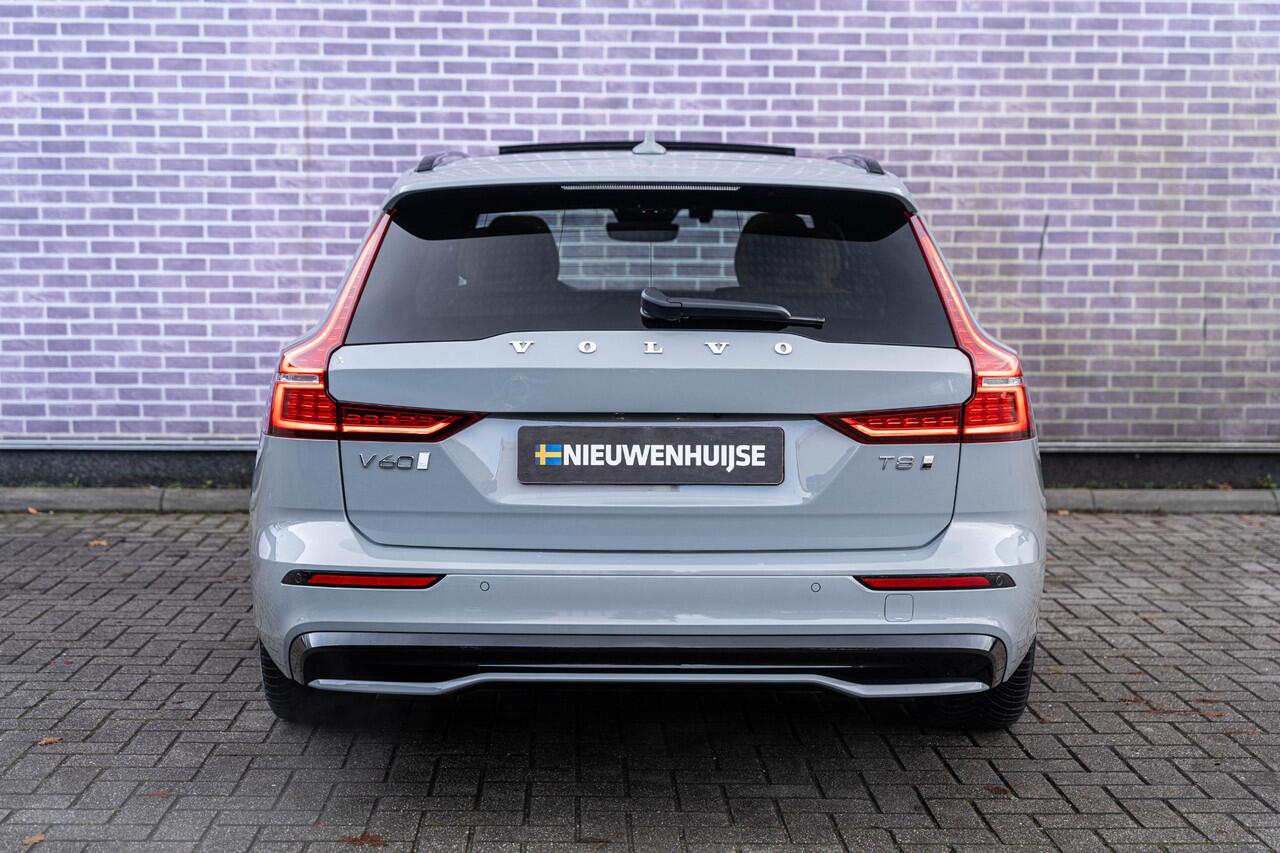 Volvo V60 2.0 T8 Plug-in hybrid AWD Plus Dark | Google | Long Range | Stoelventilatie | Schuif-/Kanteldak | Head-up Display | Getint Glas | Elek. Stoelen | Stoel-/Stuurverwarming | Harman Kardon Audio | Keyless Entry | Dodehoekdetectie | Elek. Achterklep | Zitverle