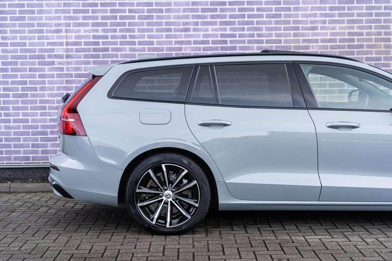 Volvo V60 2.0 T8 Plug-in hybrid AWD Plus Dark | Google | Long Range | Stoelventilatie | Schuif-/Kanteldak | Head-up Display | Getint Glas | Elek. Stoelen | Stoel-/Stuurverwarming | Harman Kardon Audio | Keyless Entry | Dodehoekdetectie | Elek. Achterklep | Zitverle