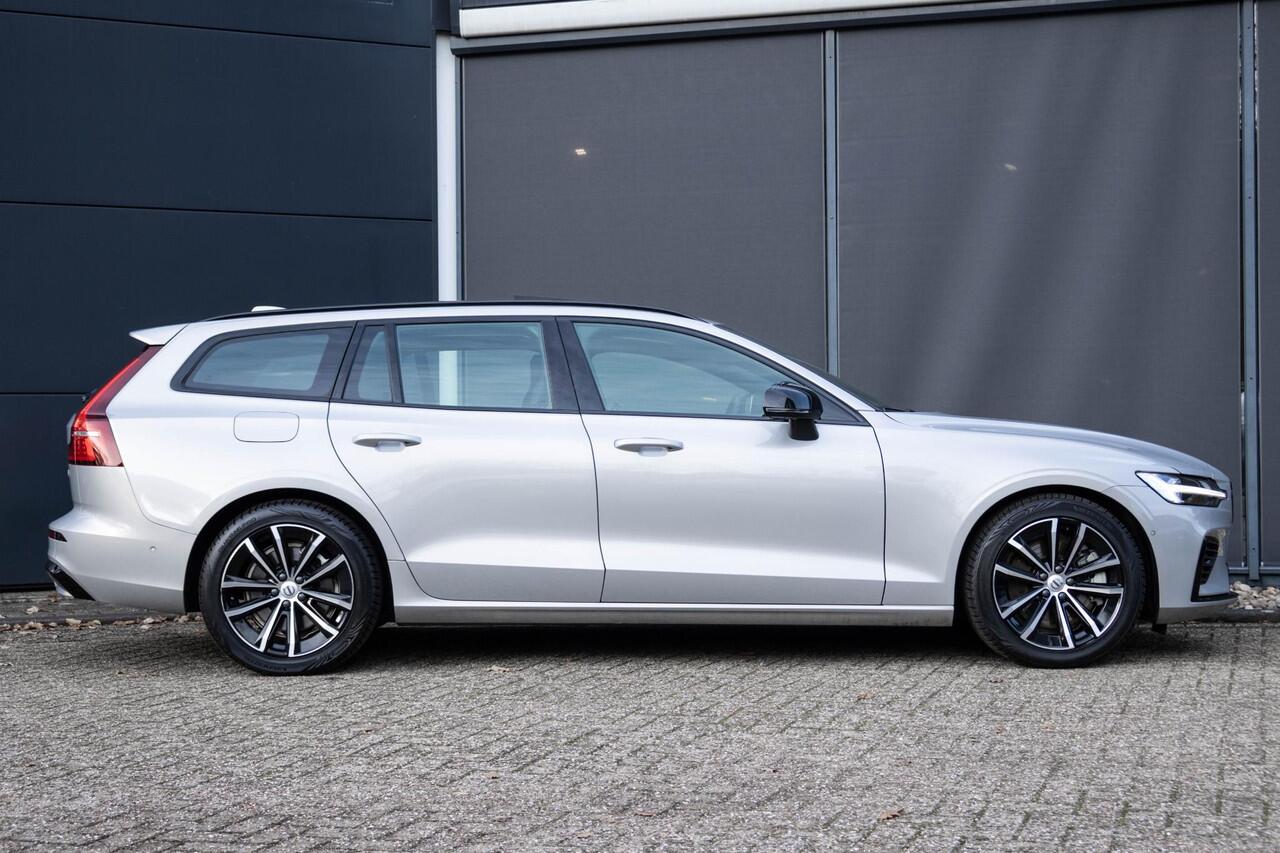 Volvo V60 T6 Plug-in hybrid AWD Plus Dark | Verwarmbare Voorstoelen (met geheugen) | Stuurwiel en Achterbank | Semi-Elektrische Trekhaak | Verwarmbare Voorruit | Premium Audio by Harman Kardon | 360-Camera