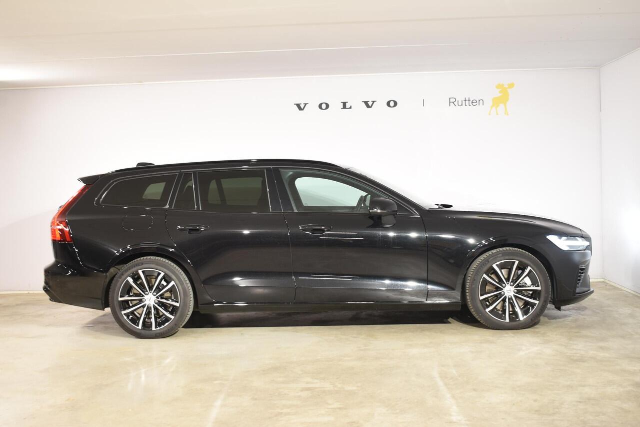 Volvo V60 T6 350PK Automaat Plug-in hybrid AWD Plus Dark / Navigatie / Adaptive Cruise control / Achteruitrijcamera / Stuurverwarming / Stoelverwarming v+a / LM Velgen
