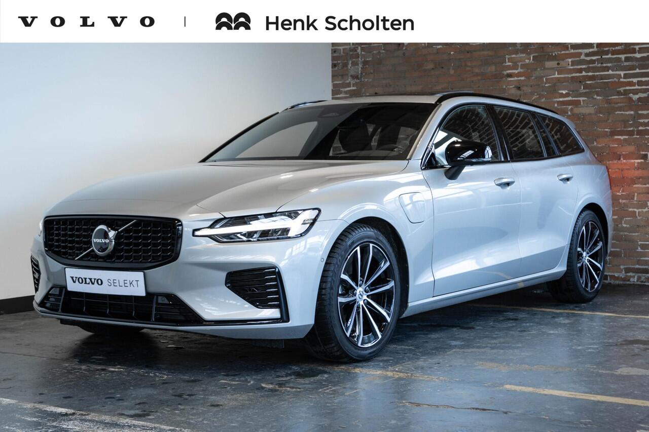 Volvo V60 T6 Plug-in hybrid AWD Plus Dark | Elek. glazen Panorama dak |Verwarmbare Voorstoelen (met geheugen), Stuurwiel en Achterbank | Semi-Elektrische Trekhaak | Verwarmbare Voorruit | Premium Audio by Harman Kardon | 360-Camera