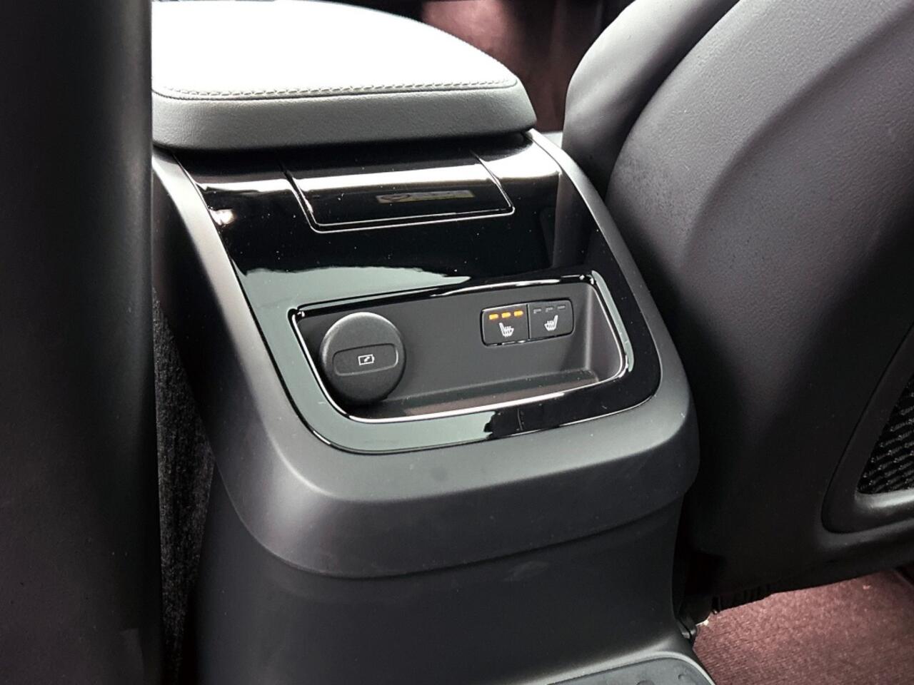 Volvo V60 2.0 T6 Plus Dark | Trekhaak |