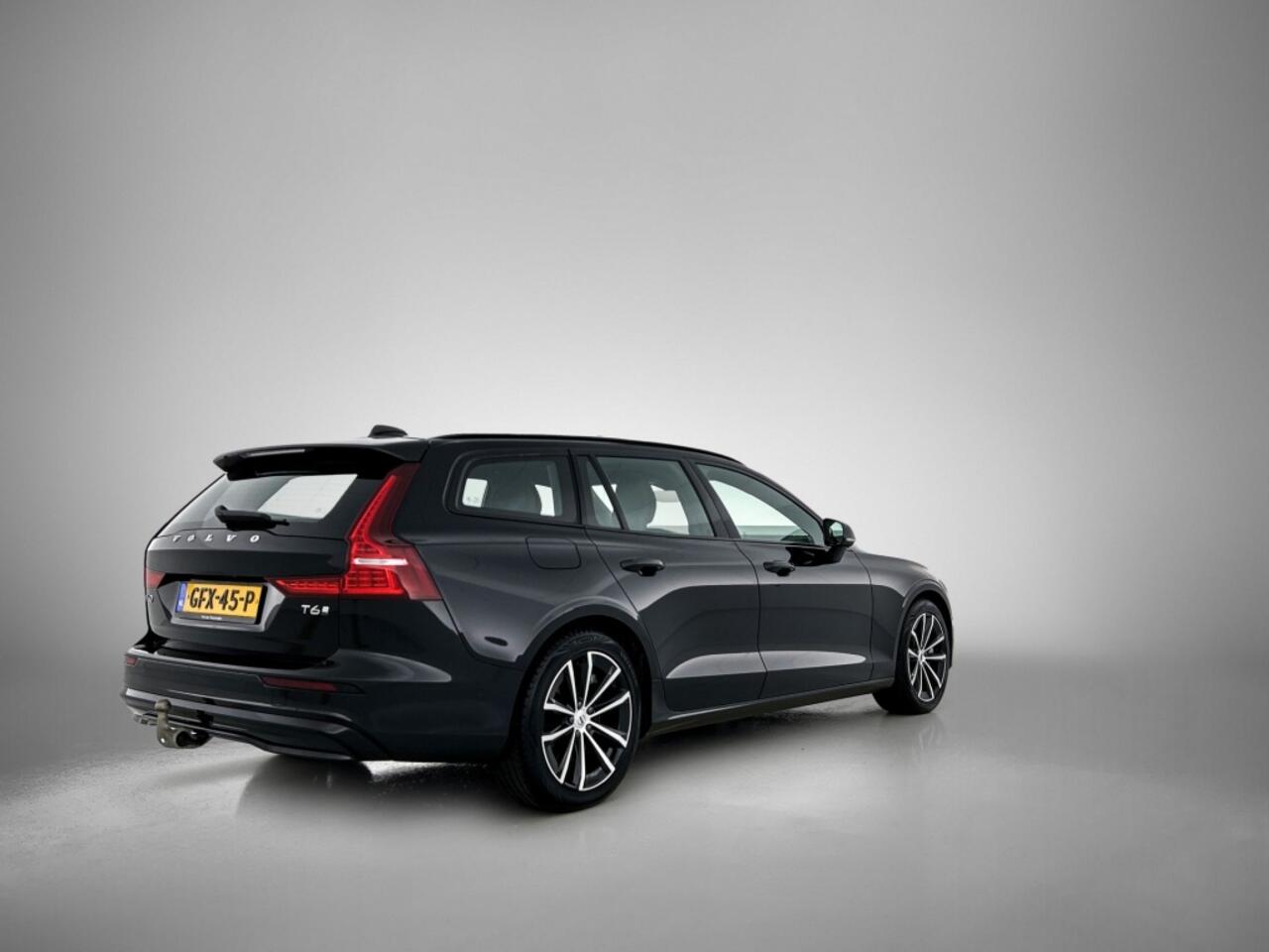 Volvo V60 2.0 T6 Plus Dark | Trekhaak |