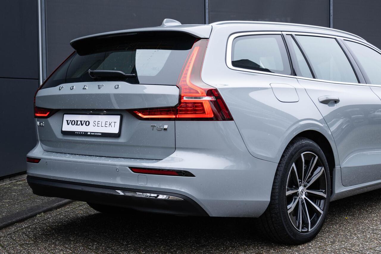 Volvo V60 T6 Plug-in hybrid AWD Essential Edition | Volvo guard | Keyless | Verstelbare lendensteunen | 18 inch lichtmetalen velgen |