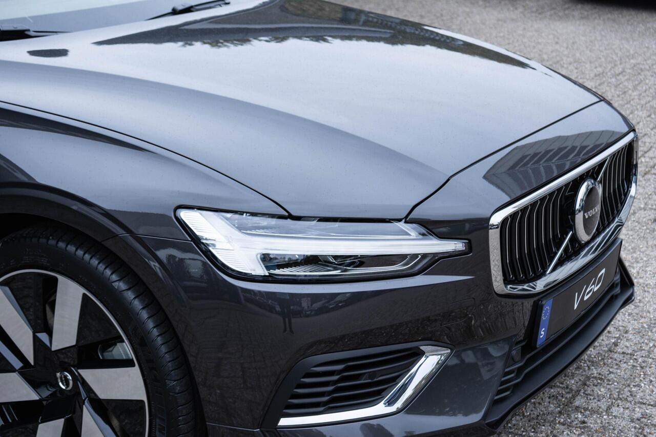 Volvo V60 T6 Recharge AWD Essential Edition | Long Range | Google Infotainment | Stoel- en stuurverwarming | Verwarmde achterbank | Parkeercamera
