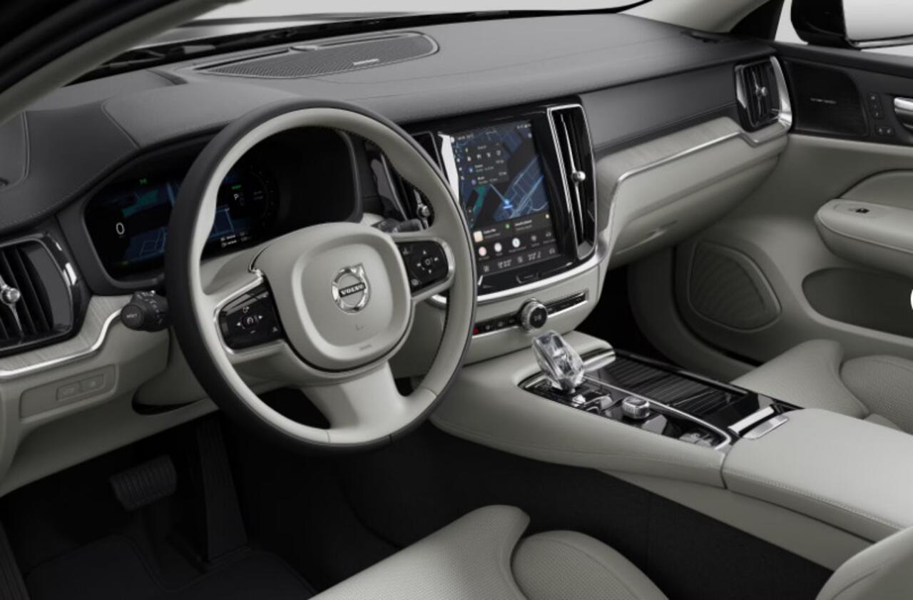 Volvo V60 T6 350PK Automaat AWD Ultra Bright / Massage stoelen / Long Range / 360 Camera / Harman Kardon audio / Head-up display / Panorama dak / Apple carplay / Android auto /