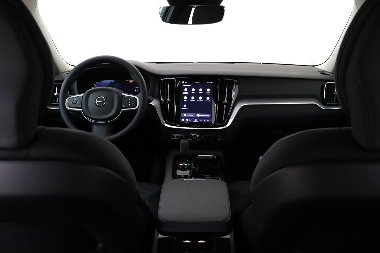 Volvo V60 T6 PLUG-IN HYBRID AWD ESSENTIAL EDITION -CLIMATE|19"|PARK-ASSIST