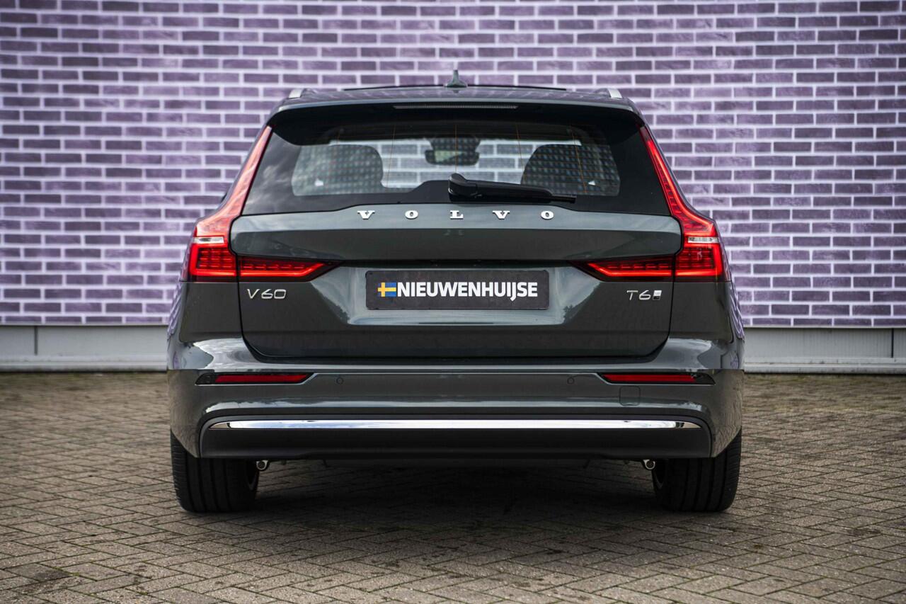 Volvo V60 2.0 T6 Plug-in hybrid AWD Plus Bright | Panoramadak | Adaptieve Cruise Control | Head Up Display | Forest Lake | Donker Glas | 360 Camera | 19" |