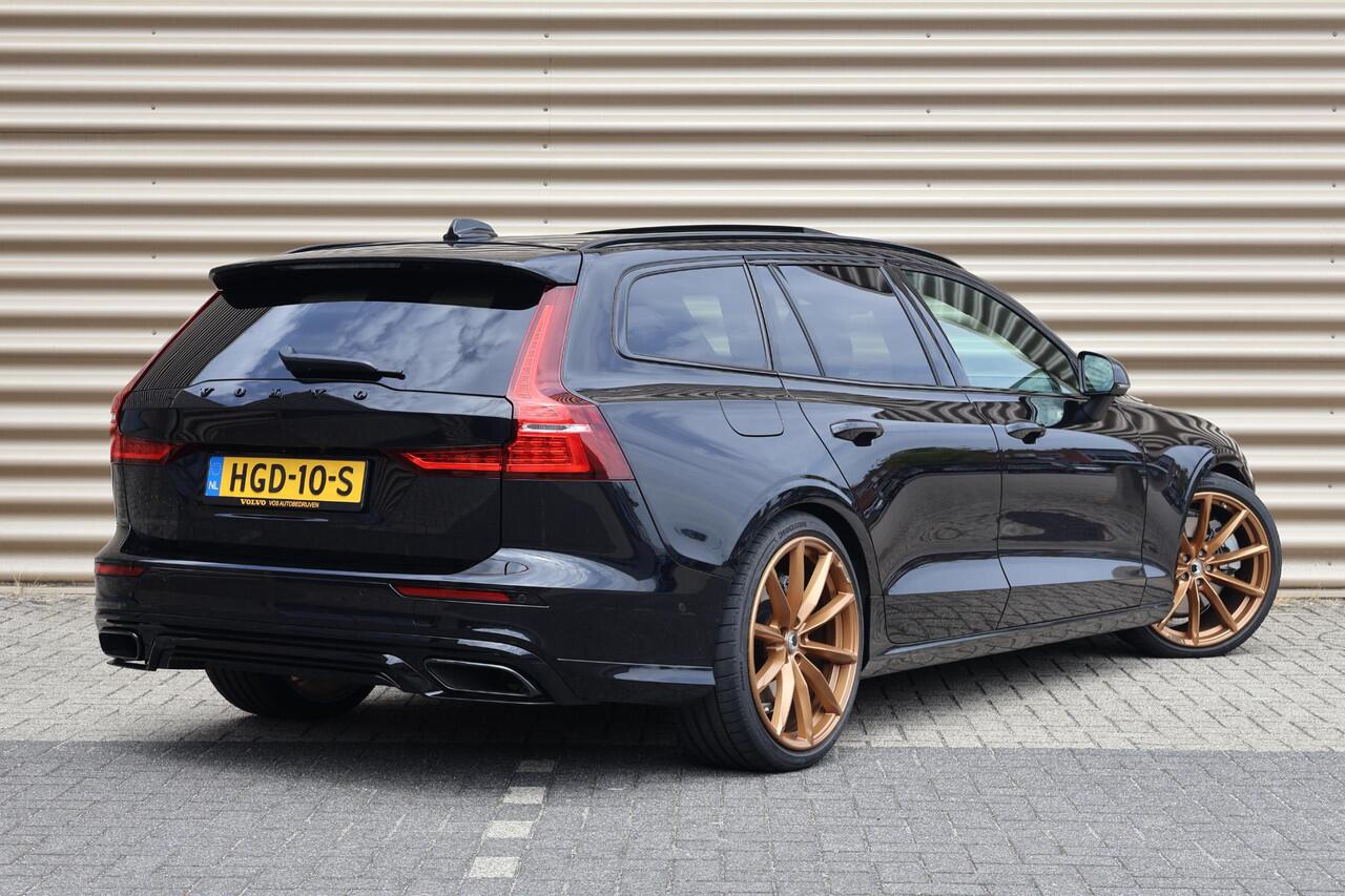 Volvo V60 T6 Plug-in hybrid AWD Ultra Dark | 20" Heico sportvelgen | Heico uitlaat | Heico verlaagd | Bowers & Wilkins