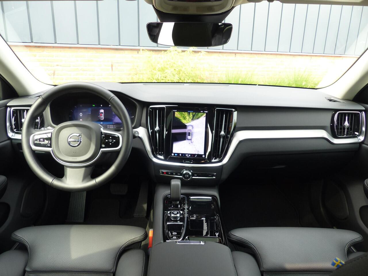 Volvo V60 T6 Plug-in hybrid AWD Plus Dark