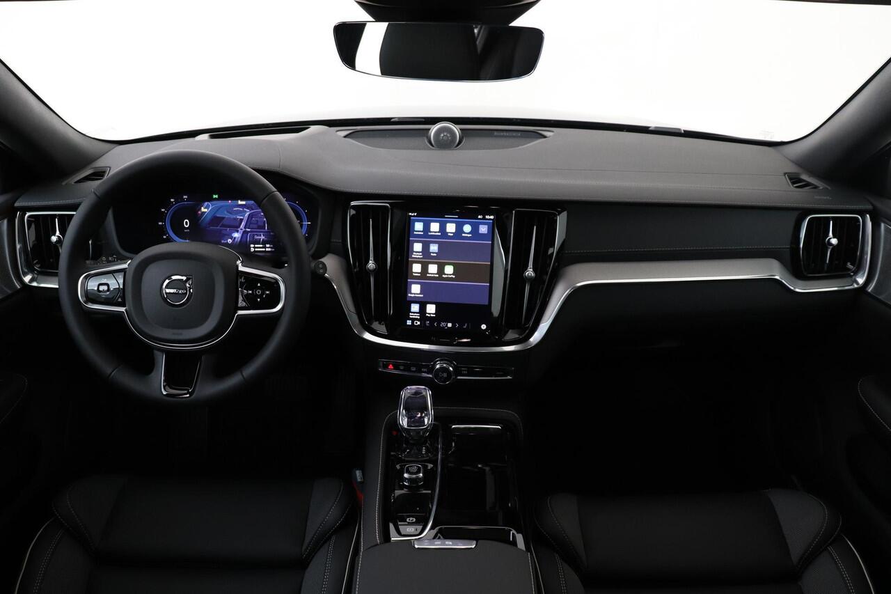 Volvo V60 T6 RECHARGE AWD ULTRA DARK -PANO.DAK|360°CAM|BOWERS&WILKINS|19"|HEAD-UP DISP.