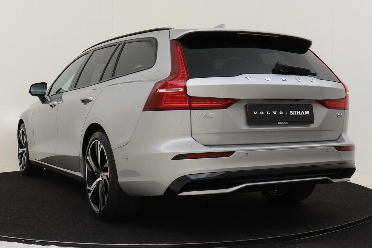 Volvo V60 T6 RECHARGE AWD ULTRA DARK -PANO.DAK|360°CAM|BOWERS&WILKINS|19"|HEAD-UP DISP.