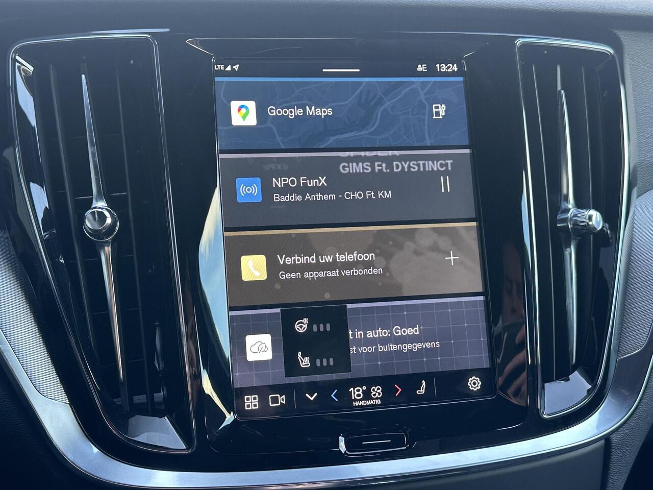 Volvo V60 2.0 T6 Plug-in hybrid AWD Plus Dark Adaptive Cruise Control / BLIS / 360 camera / Electr. stoelverstelling / Stoel-, stuur-, voorruit verwarming / Keyless drive / Trekhaak