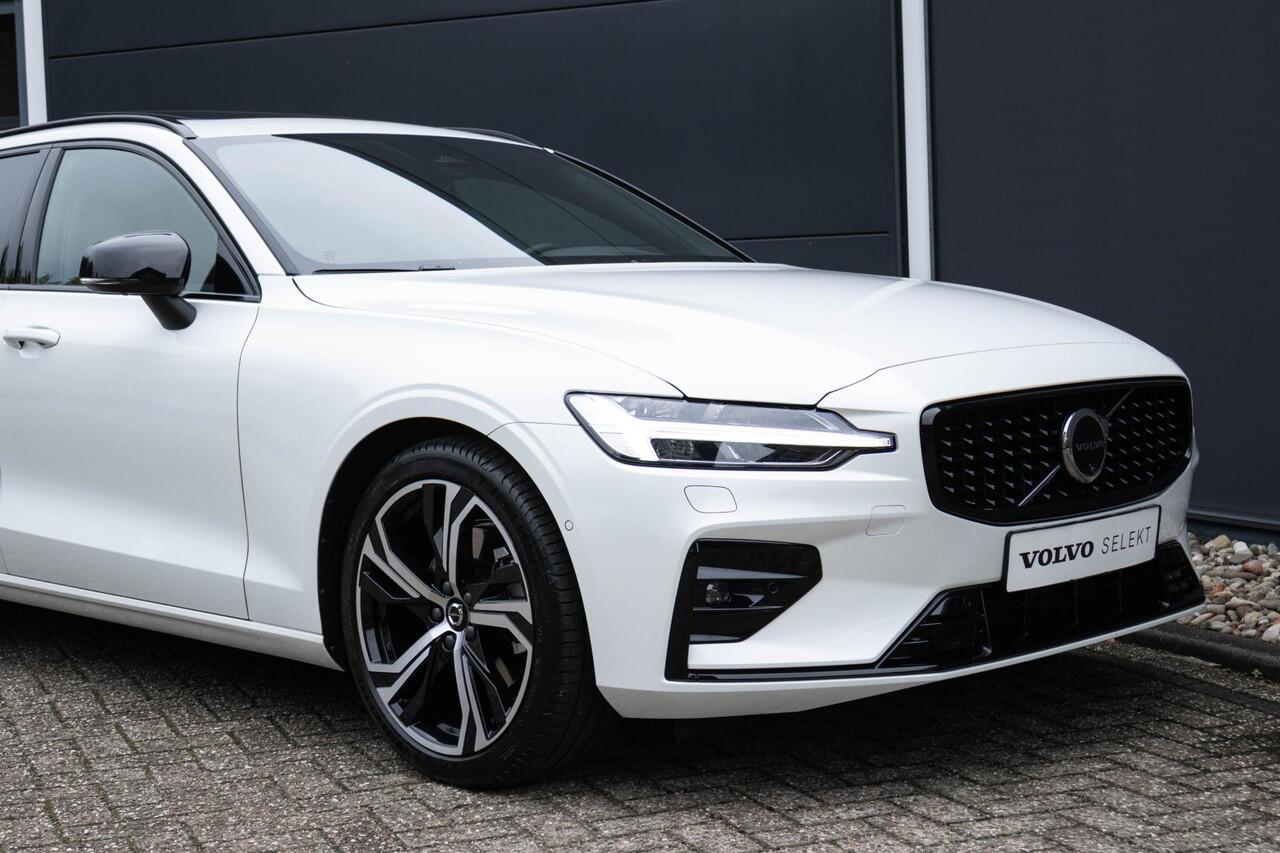 Volvo V60 B4 Automaat Plus Dark | Premium Sound by Harman & Kardon | Elektrisch schuif-/kanteldak | Elektrisch verstelbare voorstoelen met geheugen | Stoelkoeling & verwarming | Elektrische Trekhaak | 360 graden Camera | BLIS | Adaptieve Cruis Control |