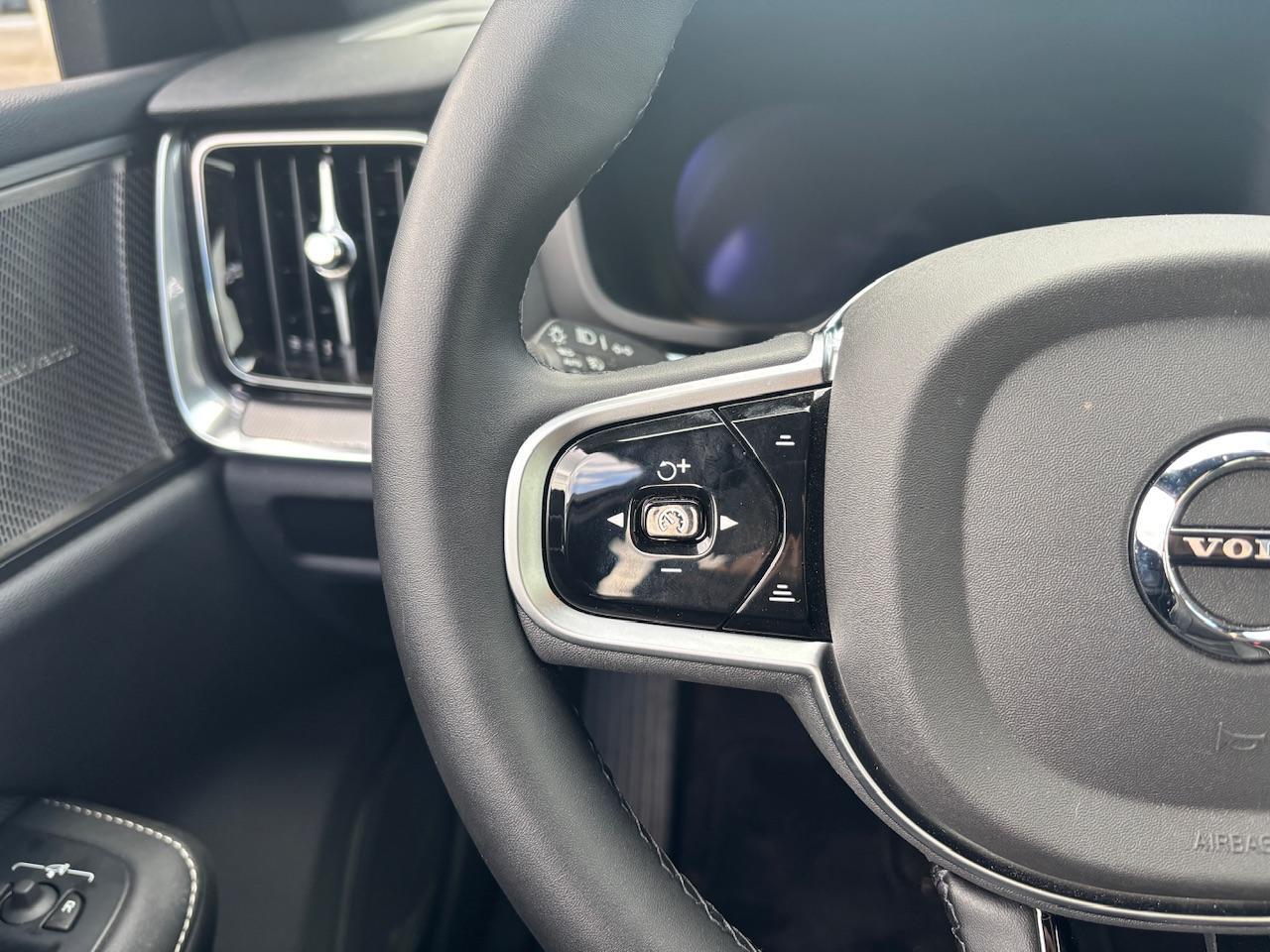 Volvo V60 T6 Plug-in hybrid AWD Plus Dark | 360 Camera | Memoryseats | Trekhaak