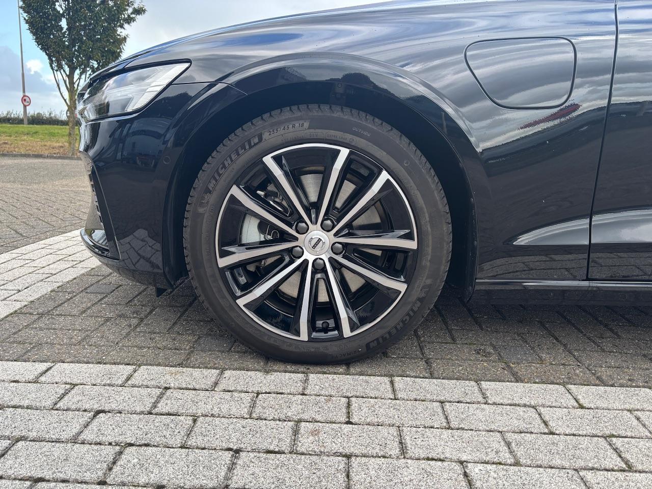 Volvo V60 T6 Plug-in hybrid AWD Plus Dark | 360 Camera | Memoryseats | Trekhaak