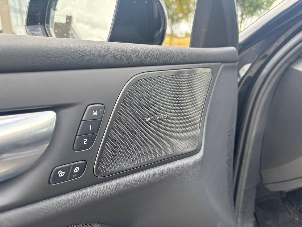 Volvo V60 T6 Plug-in hybrid AWD Plus Dark | 360 Camera | Memoryseats | Trekhaak