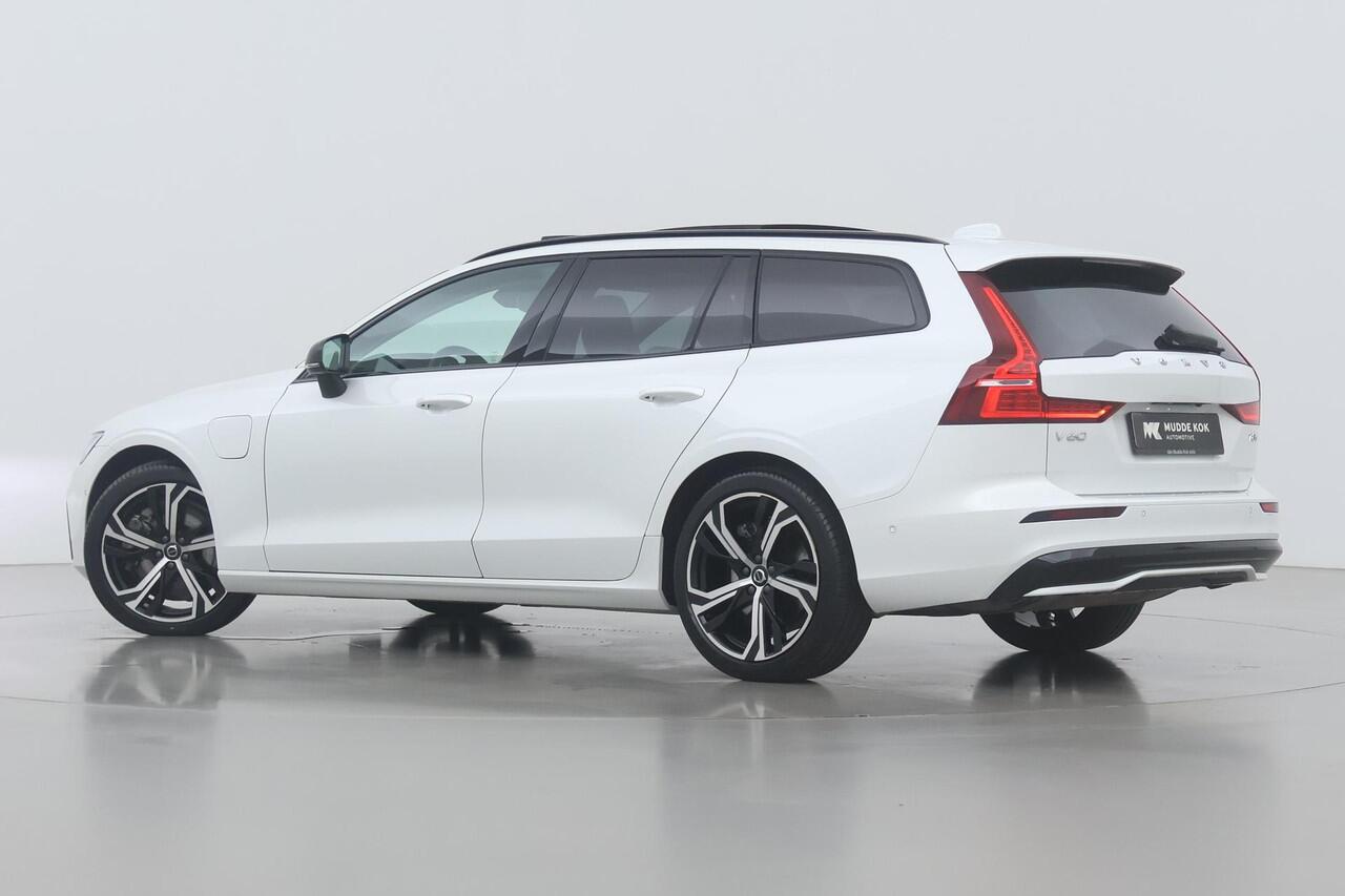 Volvo V60 T8 Plug-in hybrid Ultra Dark | Bowers&Wilkins | Massage | Head-Up | ACC | Panoramadak | 360° Camera