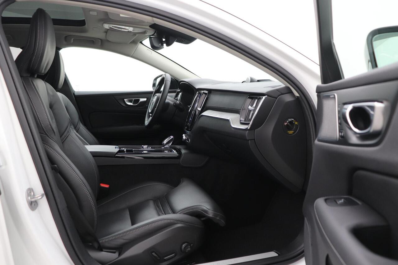 Volvo V60 T8 Plug-in hybrid Ultra Dark | Bowers&Wilkins | Massage | Head-Up | ACC | Panoramadak | 360° Camera