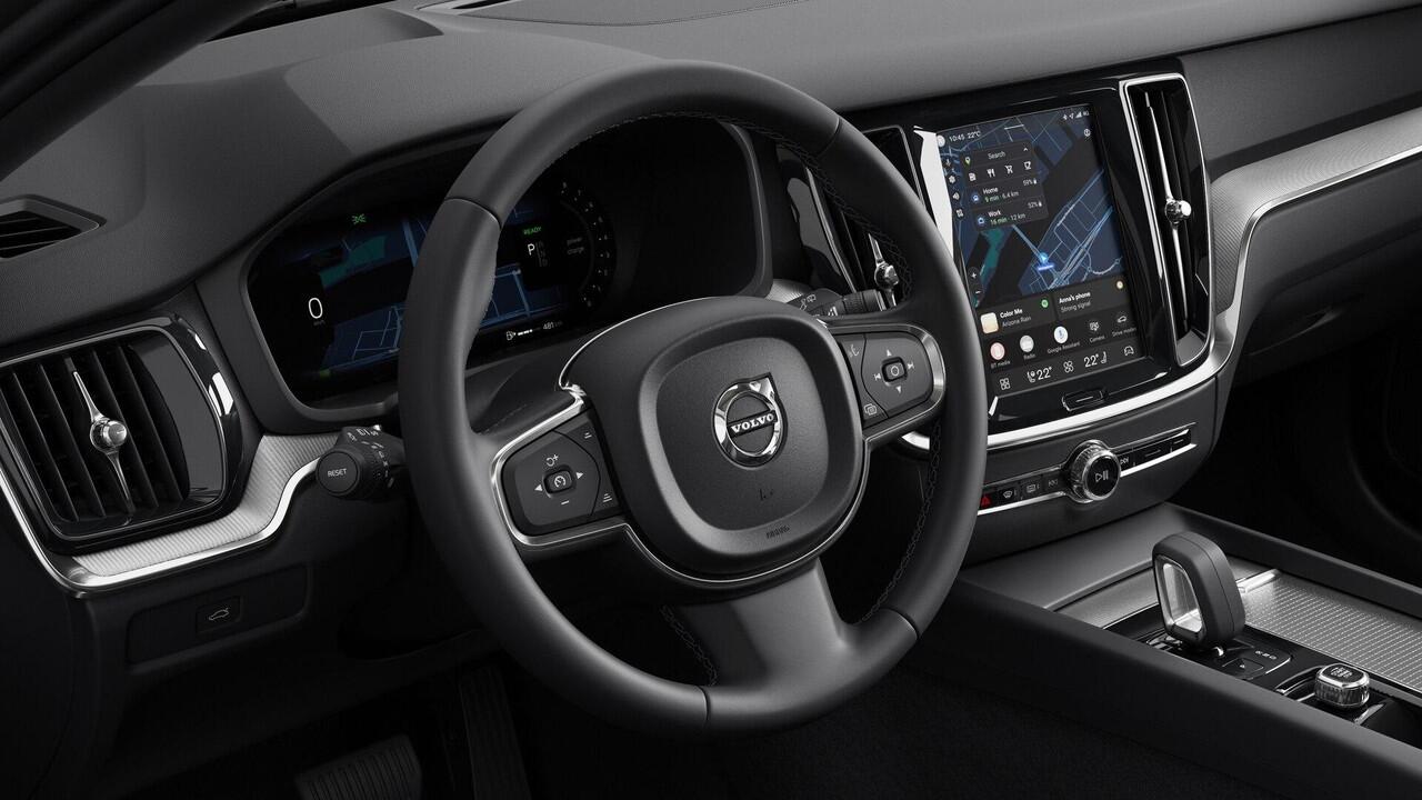 Volvo V60 2.0 B4 Essential | Verwacht Dec. 2025 | Adaptieve Cruise Control | Dodehoekwaarschuwing | Stoelverwarming V+A | Stuurwielverwarming | Parkeersensoren V+A | Achteruitrijcamera