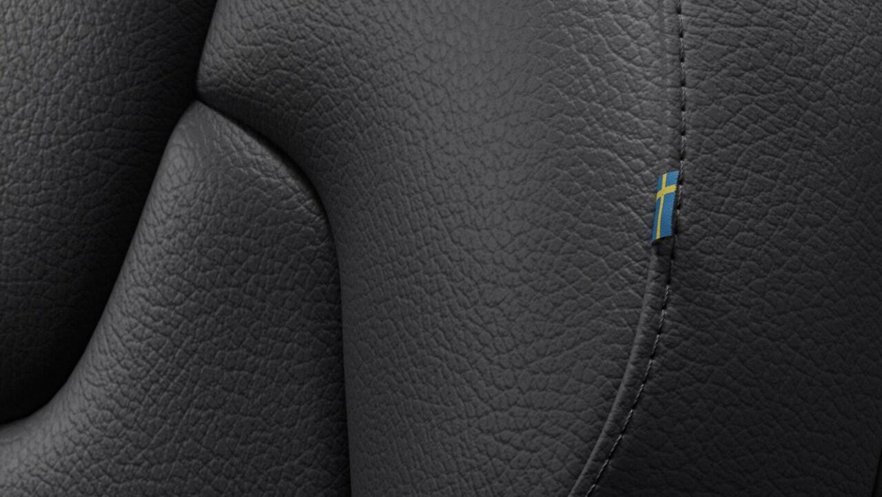 Volvo V60 2.0 B4 Essential | Verwacht Dec. 2025 | Adaptieve Cruise Control | Dodehoekwaarschuwing | Stoelverwarming V+A | Stuurwielverwarming | Parkeersensoren V+A | Achteruitrijcamera