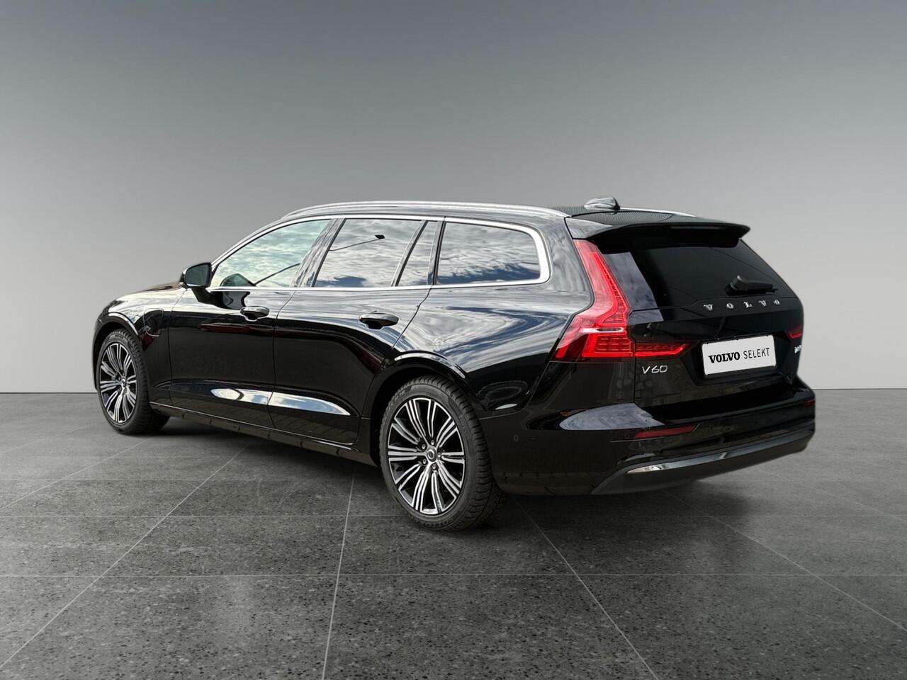 Volvo V60 2.0 T8 Plug-in hybrid AWD Plus Bright | Panoramadak | Head-up Display | Harman/Kardon Audio | Extra getint glas |