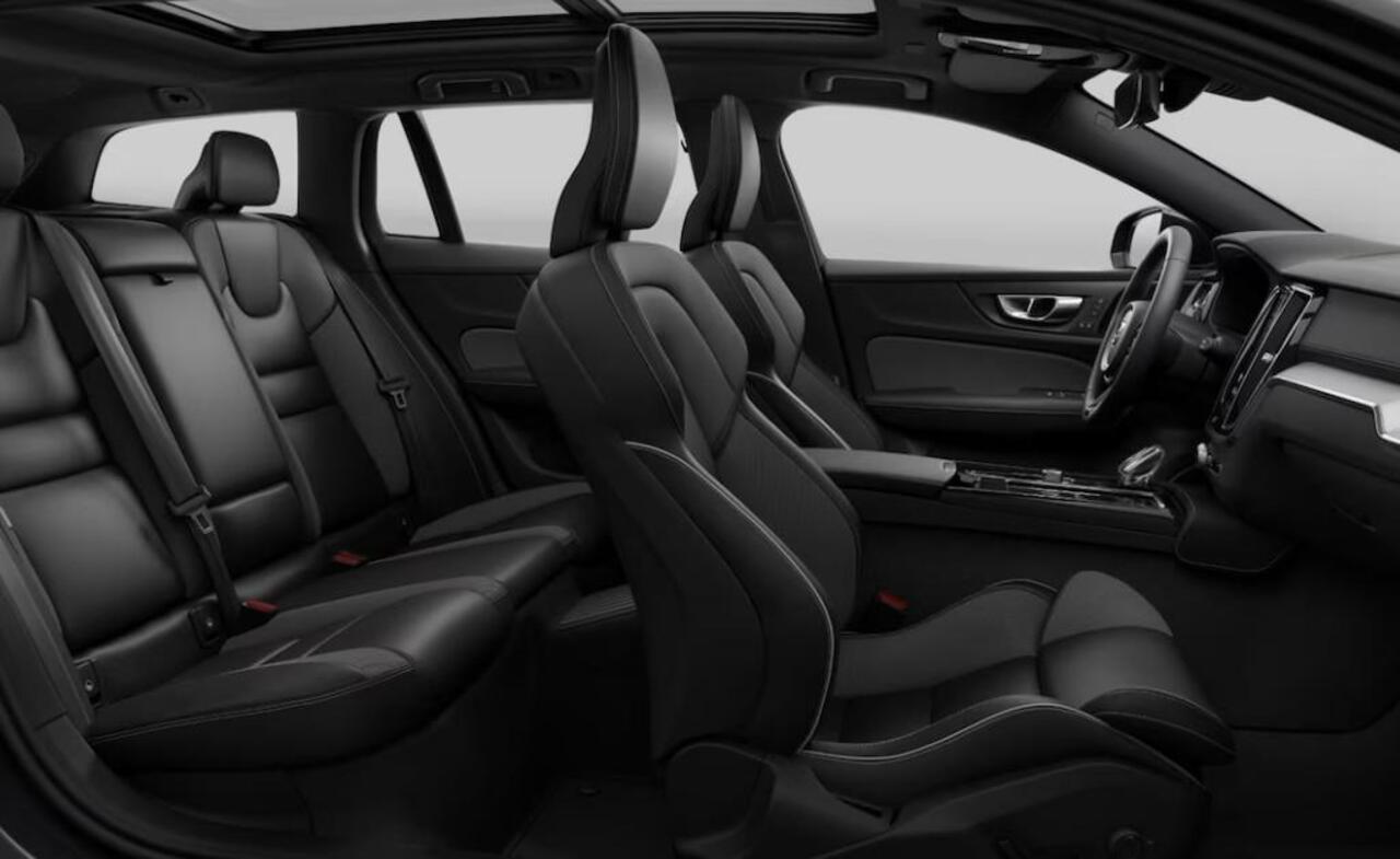 Volvo V60 2.0 T8 Plug-in hybrid AWD Ultra Dark Performance Edition | Polestar Tuning | Black Pack | Panoramadak | 360 Camera | Head Up Display | Lighting Pack |