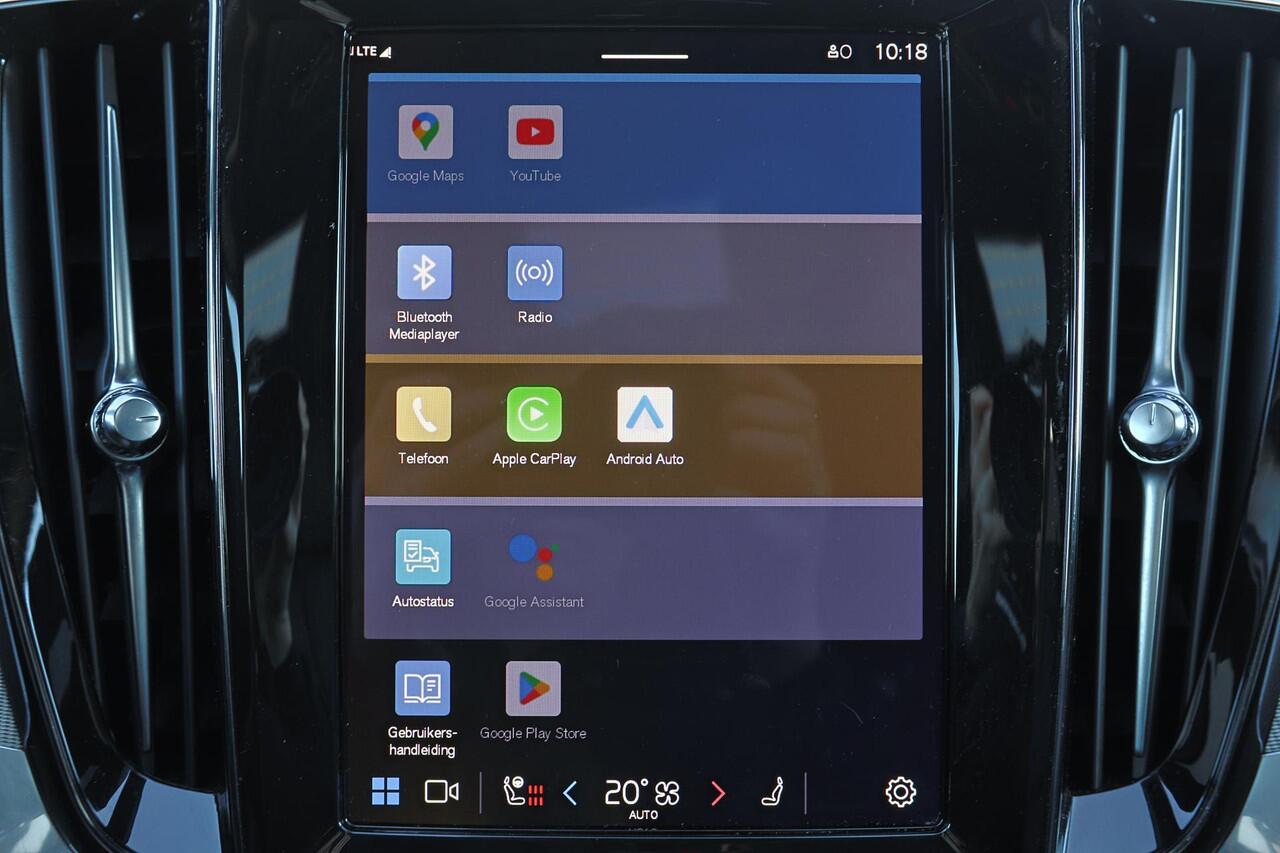 Volvo V60 T6 Recharge AWD Plus Dark - IntelliSafe Assist & Surround - 360º Camera - Harman/Kardon audio - Adaptieve LED koplampen - Verwarmde voorstoelen, stuur & achterbank - Parkeersensoren voor & achter - Elektr. bedienb. voorstoelen met geheugen - Extra getint 