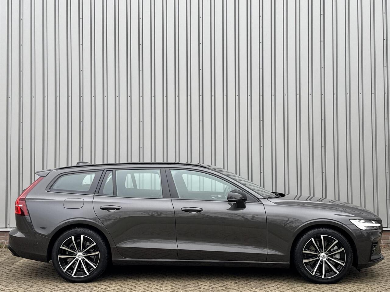 Volvo V60 2.0 T6 Plug-in hybrid AWD Plus Dark